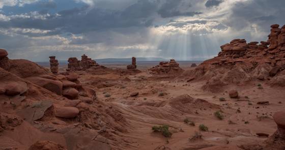 God Rays Rock formations on Ward Terrace near the Adeii Eichii Cliffs