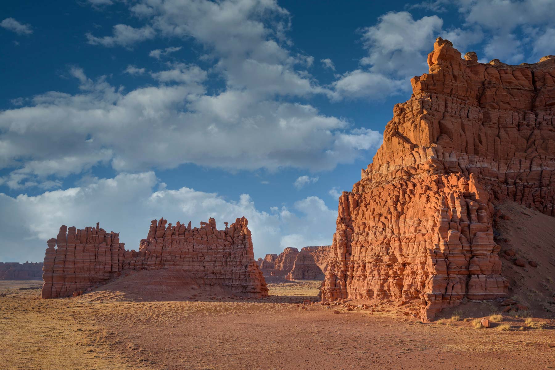 Buttes near Tohachi Wash in the Adeii Eichii Cliffs