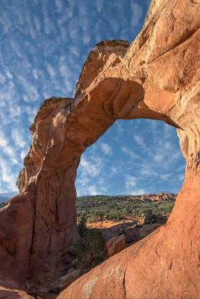 Broken Arch Broken Arch in Arches National Park early morning