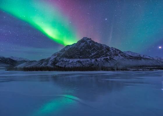 Dietrich River 15 Aurora over the Deitrich River in northern Alaska
