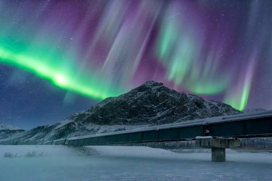 Alaska Pipeline The aurora over the Alaskan Pipeline near the Dietrich River