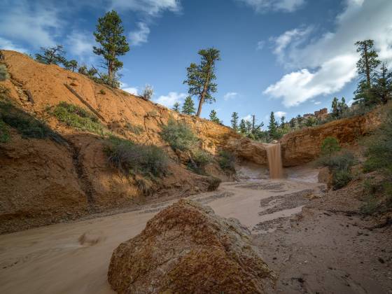 Tropic Ditch Falls The Tropic Ditch Falls in Bryce Canyon