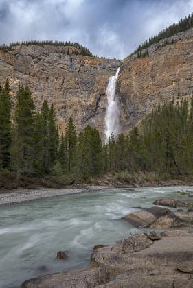 Takakkaw Falls from the bridge 1 Takakkaw Falls seen from the bridge over the Yoho River in Yoho National Park