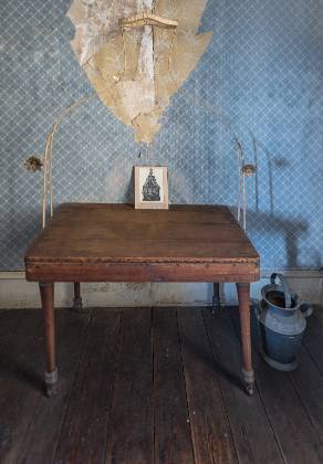 Dressing Table Dressing table in the Aiken-Rhett House, Charleston, South Carolina