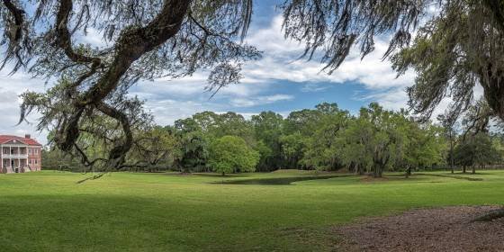 Drayton Hall Panorama Panorama taken at Drayton Hall near Charleston, South Carolina