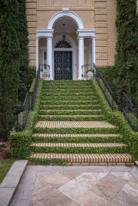 Grand Entrance House in Charleston, South Carolina