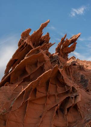 Jaws Lace (fin) rocks on the west side of Coyote Buttes North