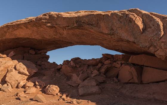 Moonrise Arch 2 Moonrise Arch in Grand Staircase Escalante National Monument