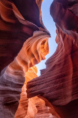 20231019PageAZ0028-HDR Vibrant colors of sandstone rock in Antelope Canyon, Page, AZ