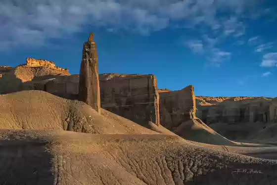 On the Way Pinnacle seen on the way to Long Dong Silver in Hanksille, Utah