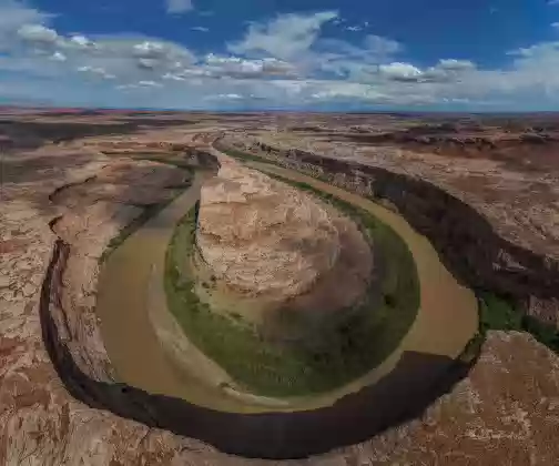Trin Alcove Bend Trin-Alcove Bend in the Green River, Utah.