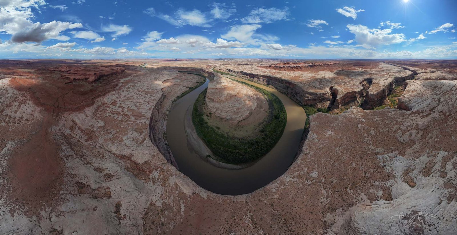 Aerial image of Trin Alcove Bend and the Green River