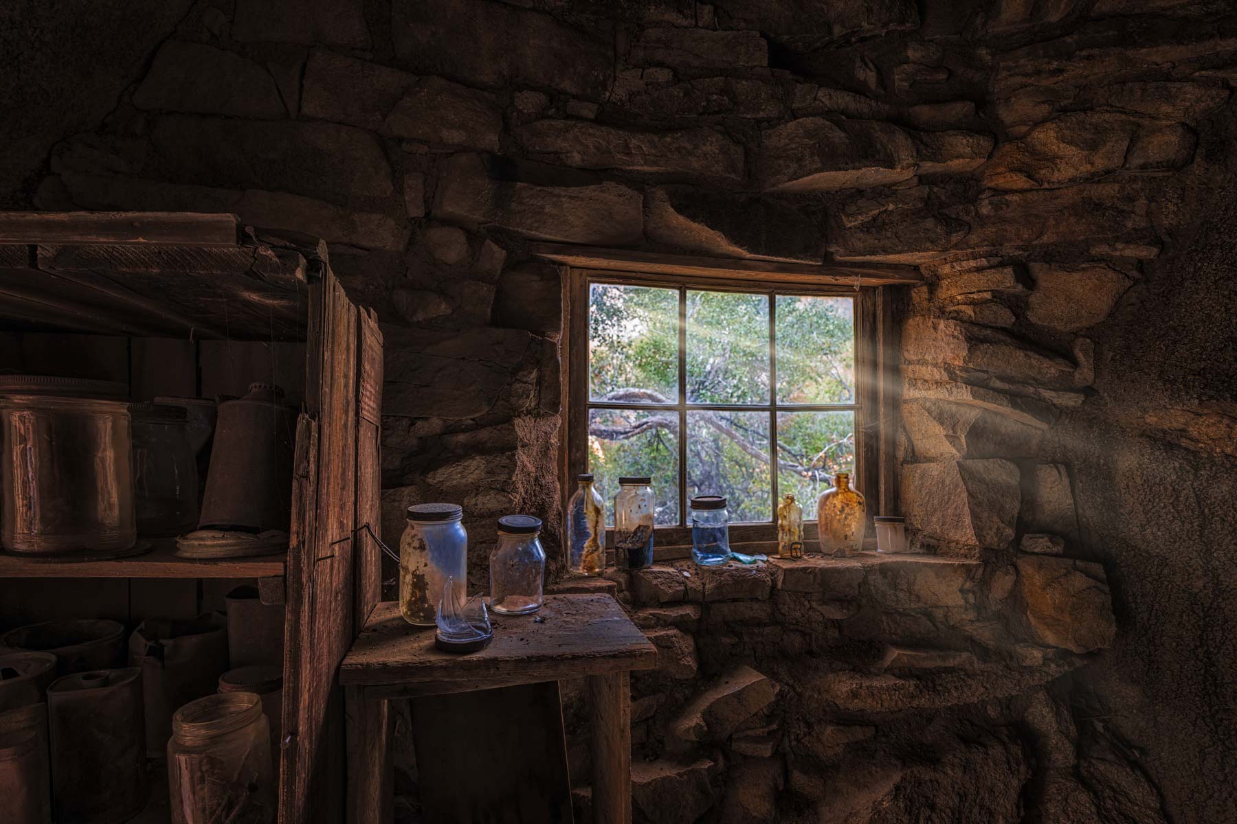 The Eagle CLiff Boulder House in Joshua Tree Nastional Park