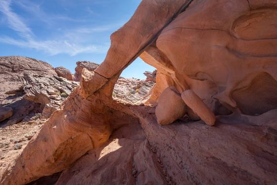 Arch BOF-021 Arch BOF-021 in the Upper Bowl of Fire, Lake Mead NRA