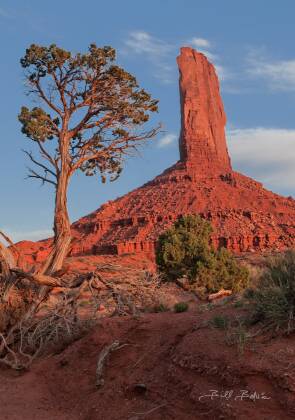 West Mitten Sideview 2 Side view of the West Mitten in Monument Valley