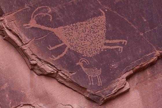 Petrolglyph near Suns Eye Arch Petrolglyph near Suns Eye Arch in Monument Valley