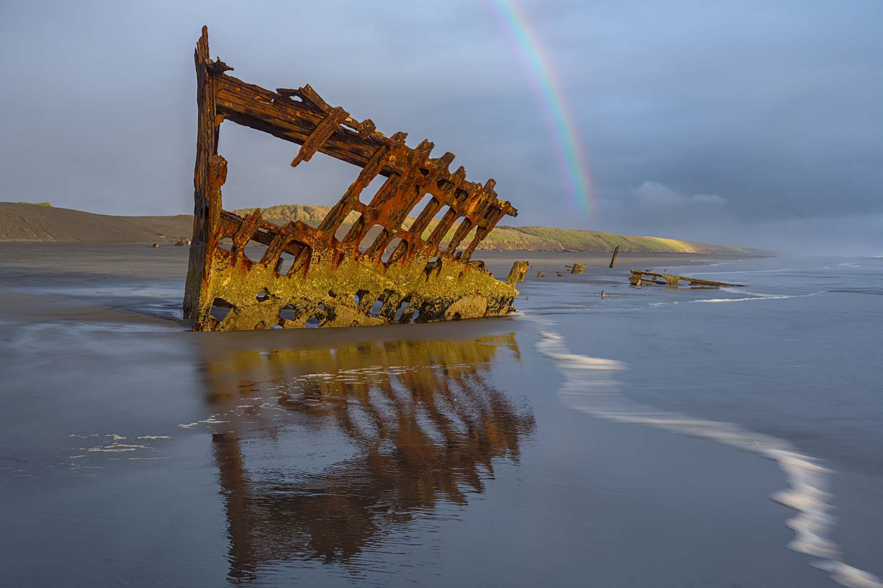 Rainbow and the Wreck of the Peter Iredale 
