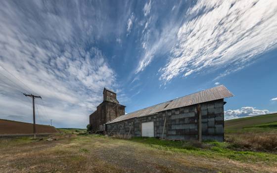 Endicott Road Grain Elevator No 3 Endicott Road Grain Elevator in the Palouse.