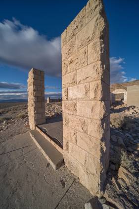 Overbury Building Wal Overbury Building Wall in Rhyolite ghost town, Nevada