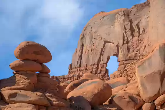 Round Rock Arch 2 Round Rock Arch, aka Window Wock 2 V11-9, near Round Rock, Arizona