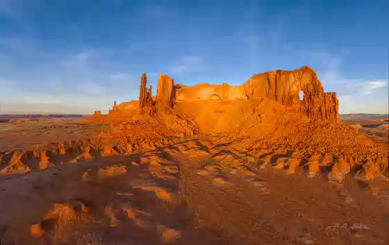 Round Rock at sunset Round Rock mesa at sunset.