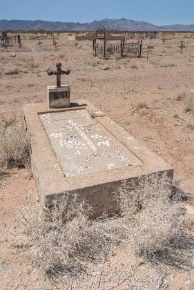 Seashells embedded in Ledger Seashells embedded in Ledger and a headstone in the Pearce cemetery, Arizona