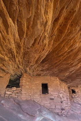 House on Fire Ruin 1 House on Fire Anasazi Ruin near Highway 95 in Souitheast Utah