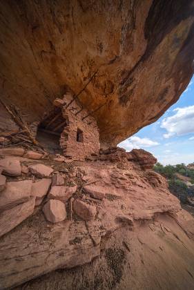 Wideangle view of Long Poles Ruin Long Poles Ruin in Southeast Utah