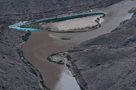 The Confluence and the Turquoise Littlle Colorado River The Confluence of trhe Colorado River and the turquoise Littlle Colorado River
