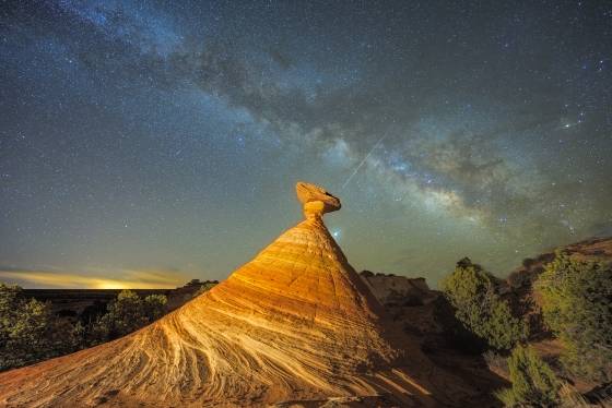 The Milky Way and Meteor THe Milky Way rises over the Cowboy Hat in Vermilion Cliffs National Monument. The bright star ios Jupiter