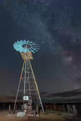 Pinnacle Valley Windmill The Milky Way over the windmill in Pinnacle Valley, Vermilion Cliffs NM