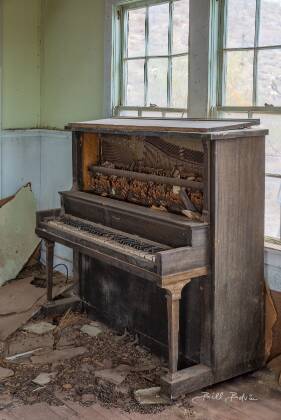 Maynard Piano Maynard piano seen in the abandoned schoolhouse in Vulture City, Arizona. Note that the schoolhouse is on Mine Property and you need permission of the mine...